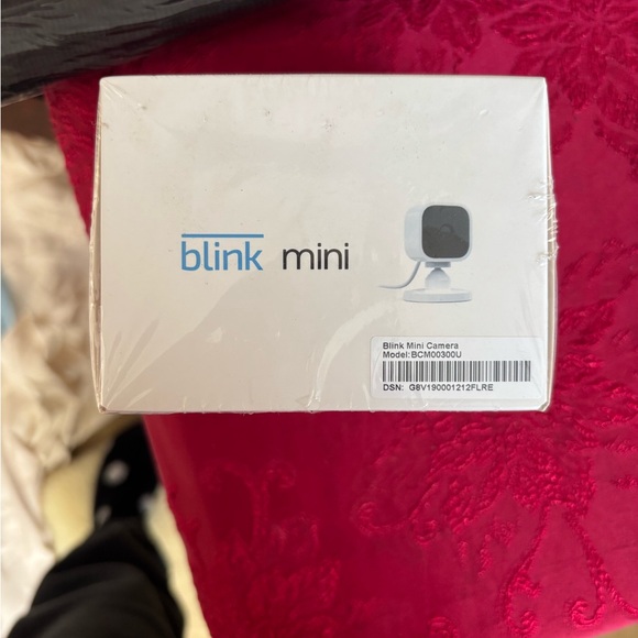 Blink Mini Indoor HD Smart Security Camera | Brand New Sealed | Alexa Compatible - Picture 2 of 3